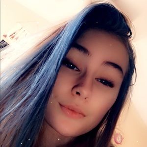 Meet your Posher, Carolyn